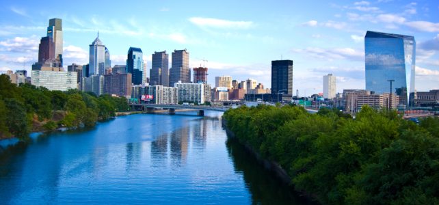 philadelphia skyline from delaware river